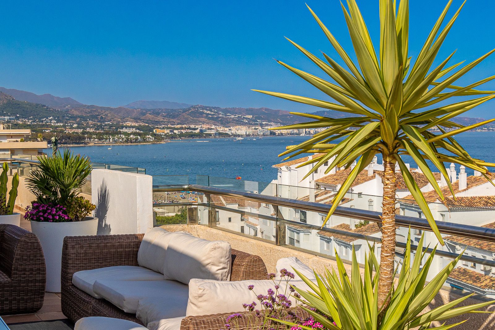 Terraza de Ático en venta en Marbella con Terraza, Piscina y Piscina comunitaria