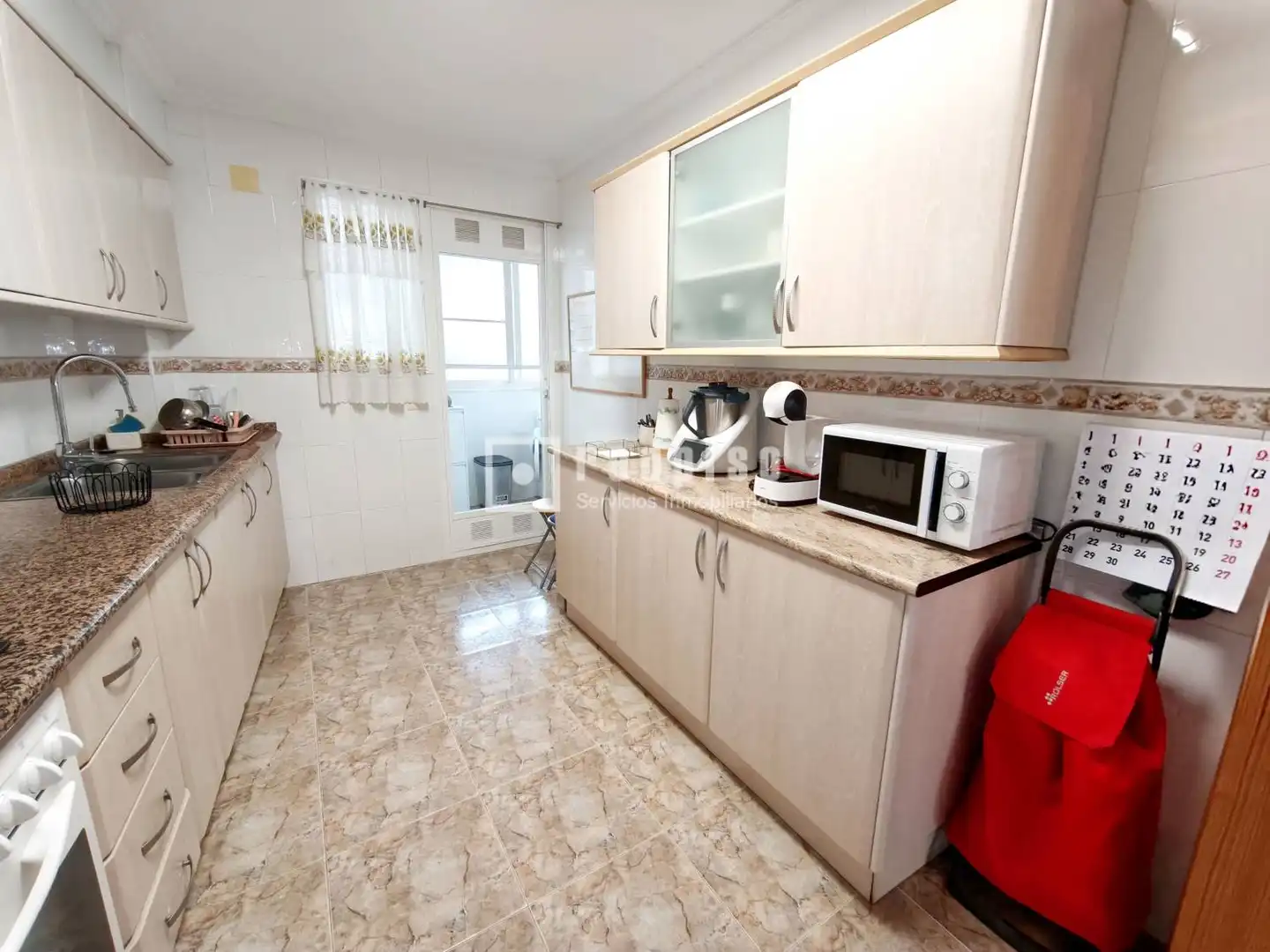 Küche von Wohnung zum Verkauf in Castellón de la Plana / Castelló de la Plana mit Klimaanlage, Terrasse und Abstellraum
