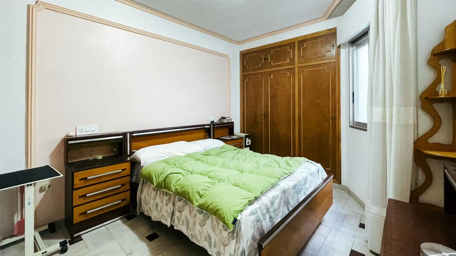 Habitación de Ático en venta en Benidorm con Aire acondicionado, Terraza y Trastero