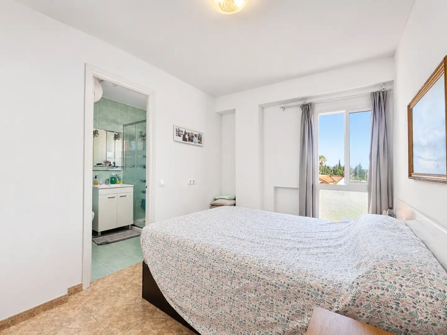 Habitación de Piso en venta en Benalmádena con Aire acondicionado, Terraza y Amueblado
