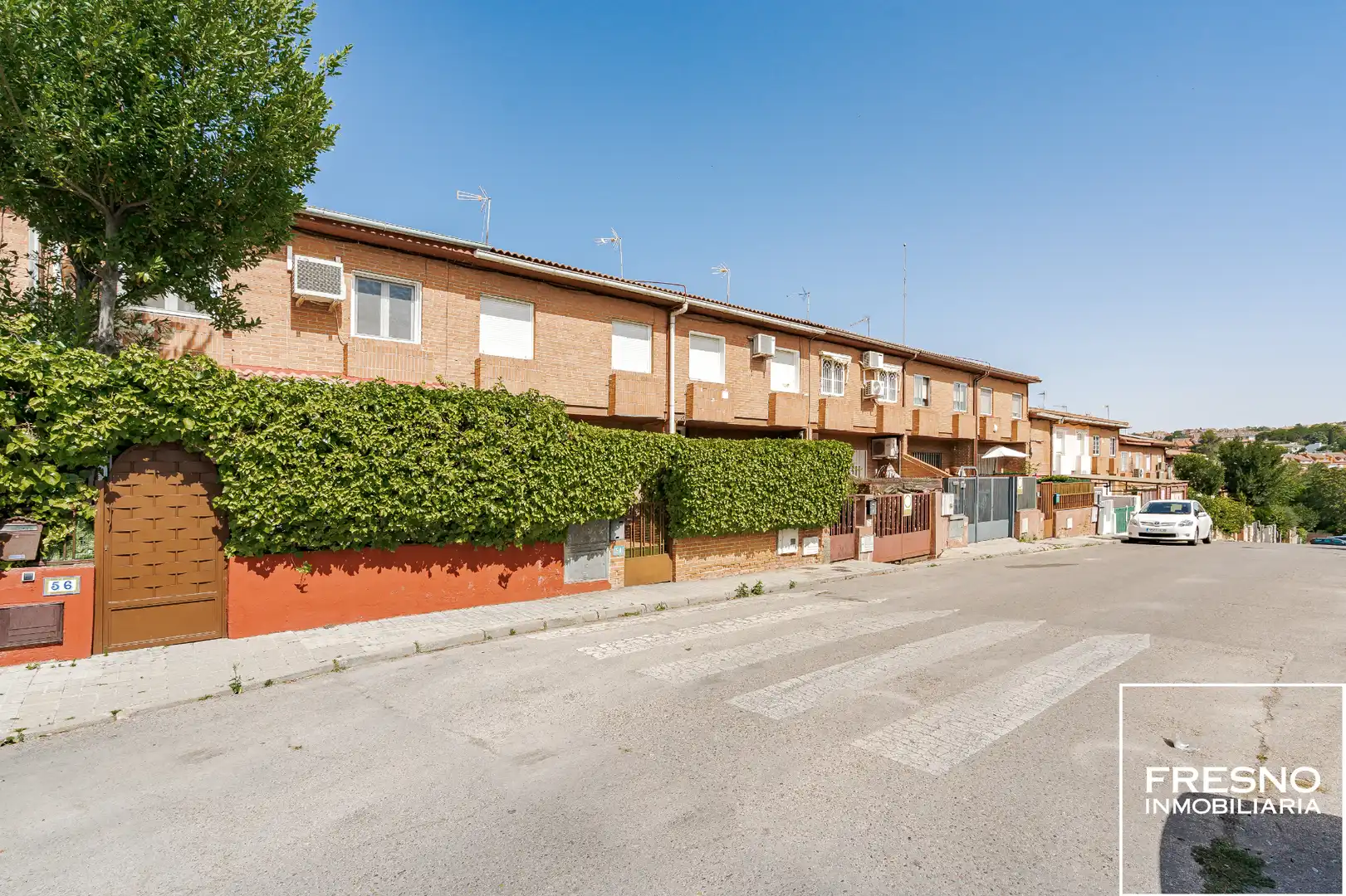 Vista exterior de Casa o xalet en venda en Cobeña amb Aire condicionat, Calefacció i Jardí privat
