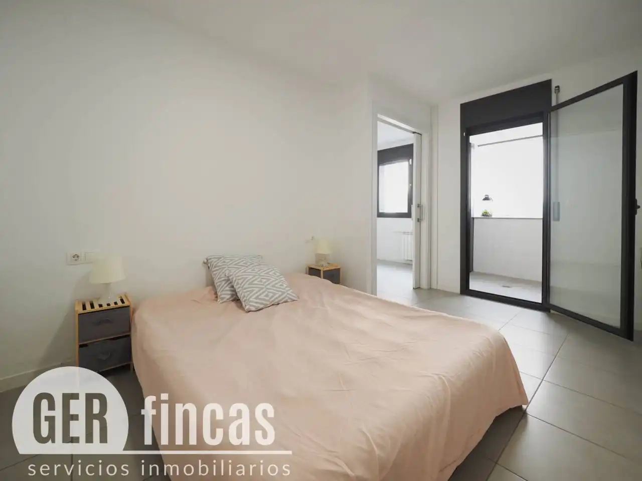 Flat with lift for sale in Calle Segòvia, imagen 17