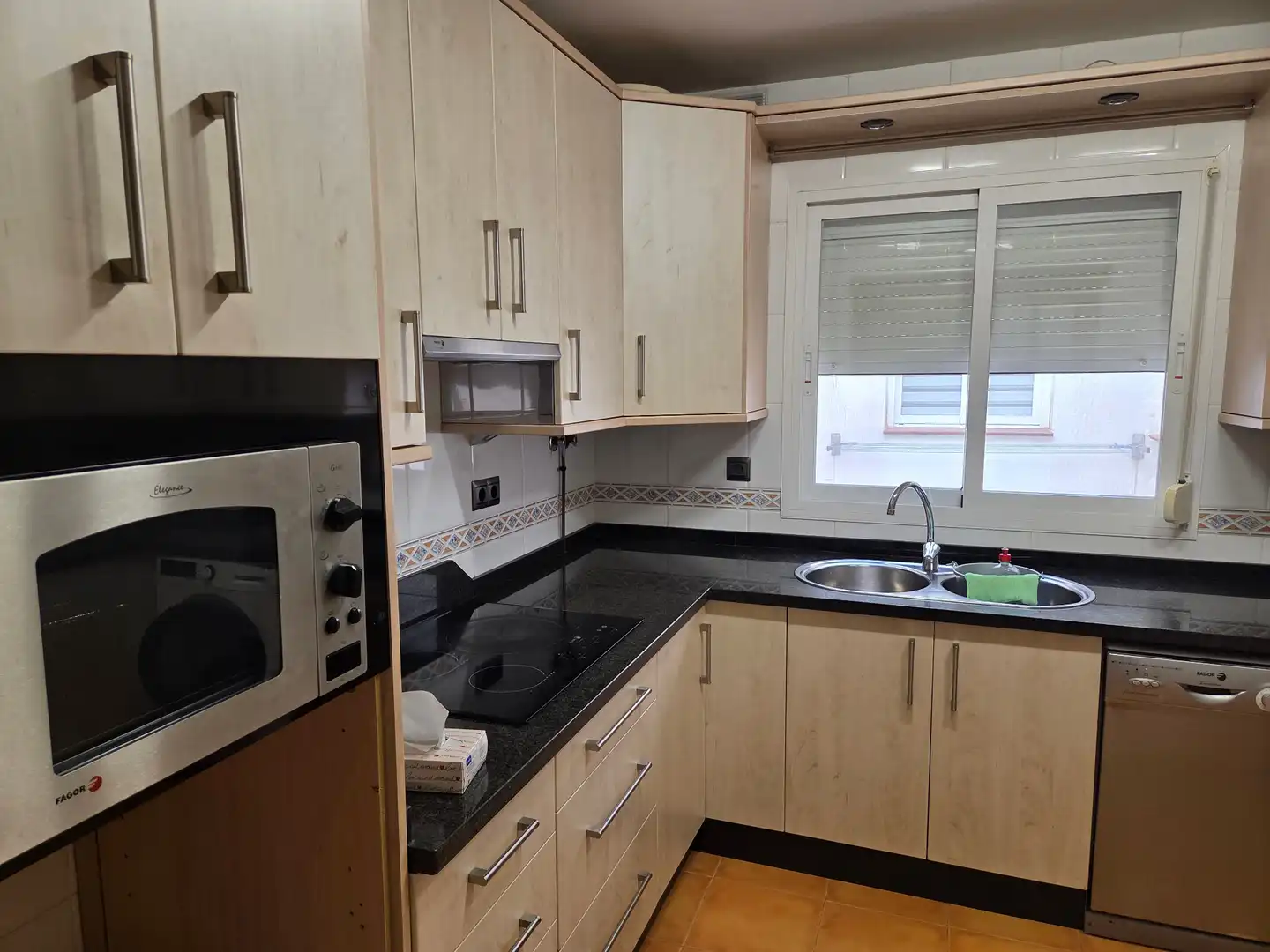 Cocina de Piso de alquiler en Rincón de la Victoria con Aire acondicionado, Terraza y Trastero