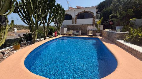 NUEVO Y PRECIOSO CHALET EN VENTA EN DÉNIA, EN LAS ROTAS!