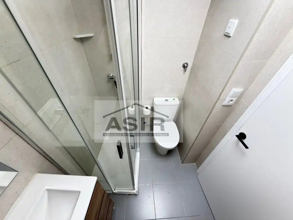Badezimmer von Wohnung zur Miete in Alzira