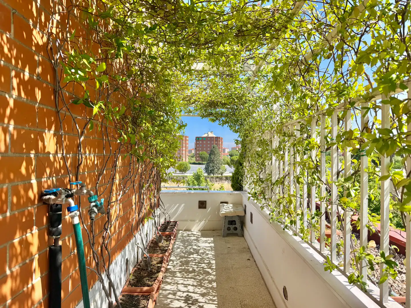 Terrassa de Dúplex en venda en Madrid amb Aire condicionat, Calefacció i Terrassa
