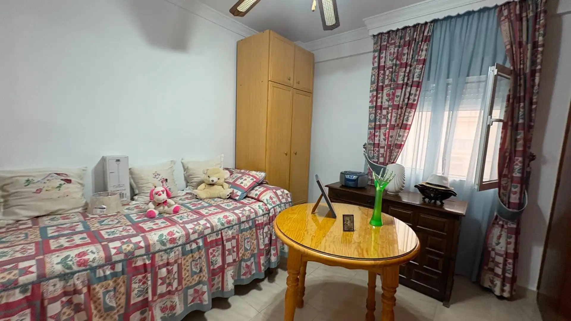 Habitación de Piso en venta en Málaga con Aire acondicionado, Terraza y Amueblado