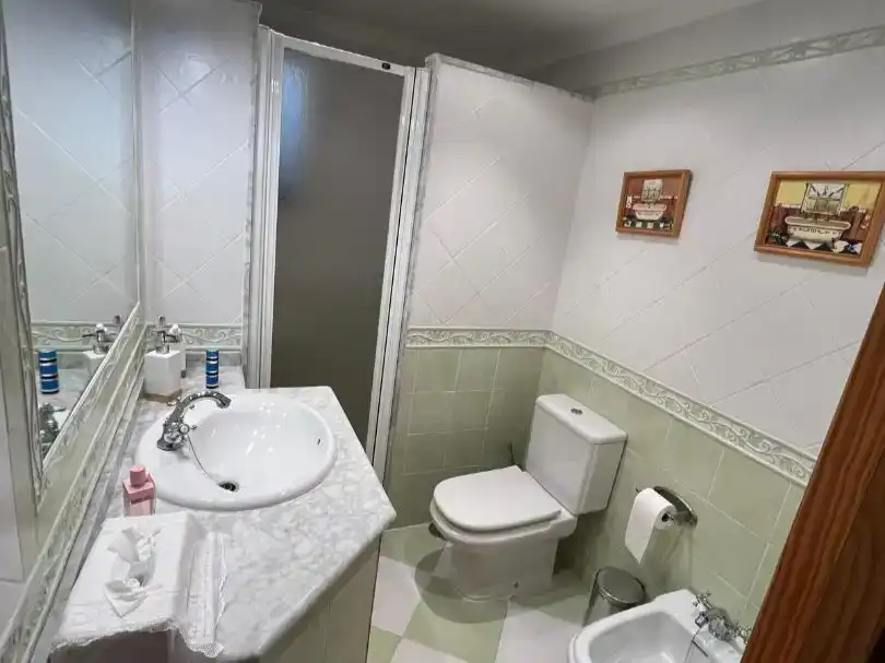 Bany de Casa adosada en venda en Estepona amb Balcó