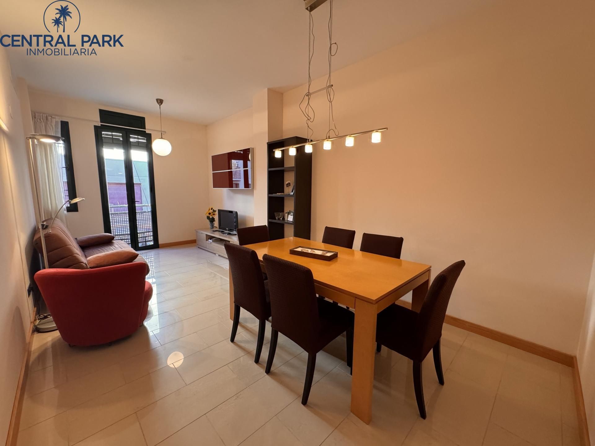 Sala d'estar de Apartament en venda en Salou amb Aire condicionat i Piscina comunitària