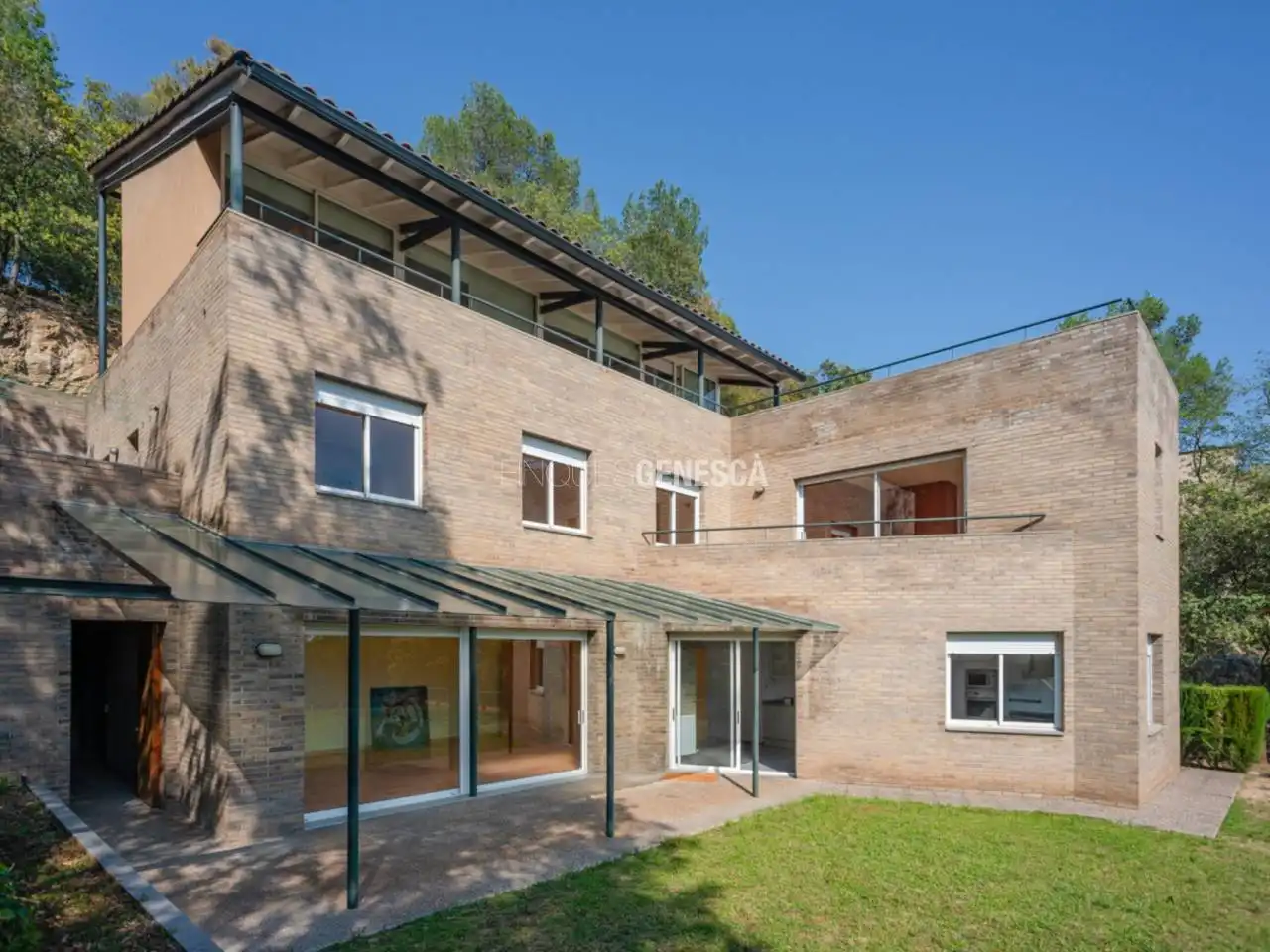 Vista exterior de Casa o chalet en venta en Matadepera con Calefacción, Jardín privado y Parquet