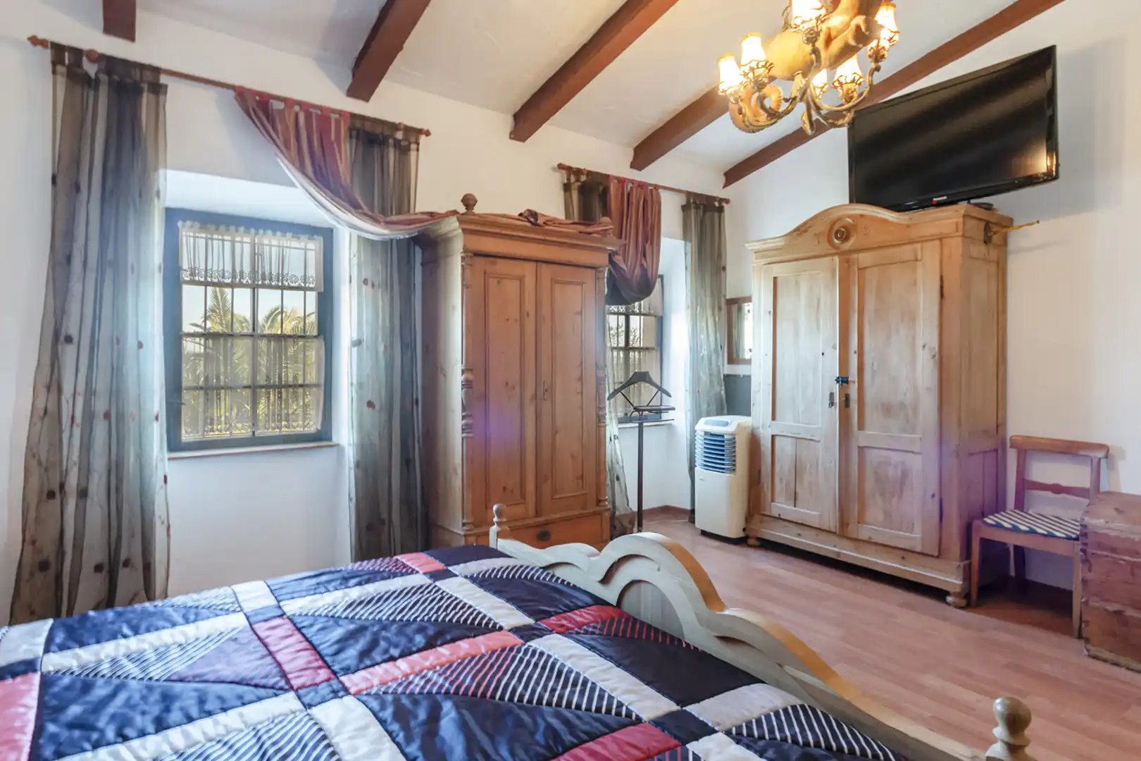Dormitori de Finca rústica en venda en Banyeres del Penedès amb Jardí privat, Parquet i Piscina