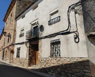 Vista exterior de Casa o xalet en venda en Escariche amb Calefacció