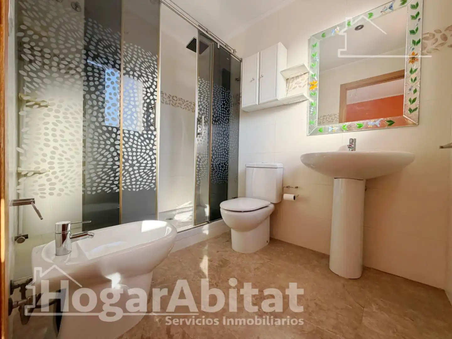 Bany de Casa adosada en venda en Sagunto / Sagunt amb Aire condicionat, Jardí privat i Terrassa