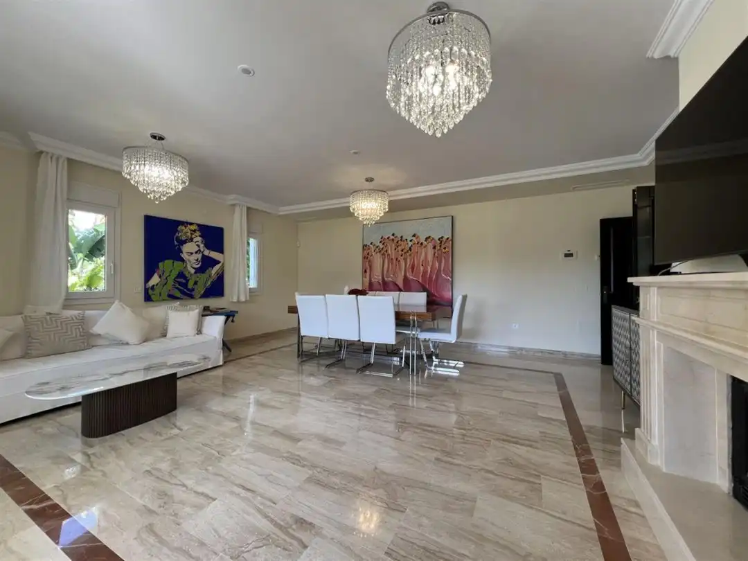 Comedor de Casa o chalet en venta en Marbella con Jardín privado, Terraza y Trastero