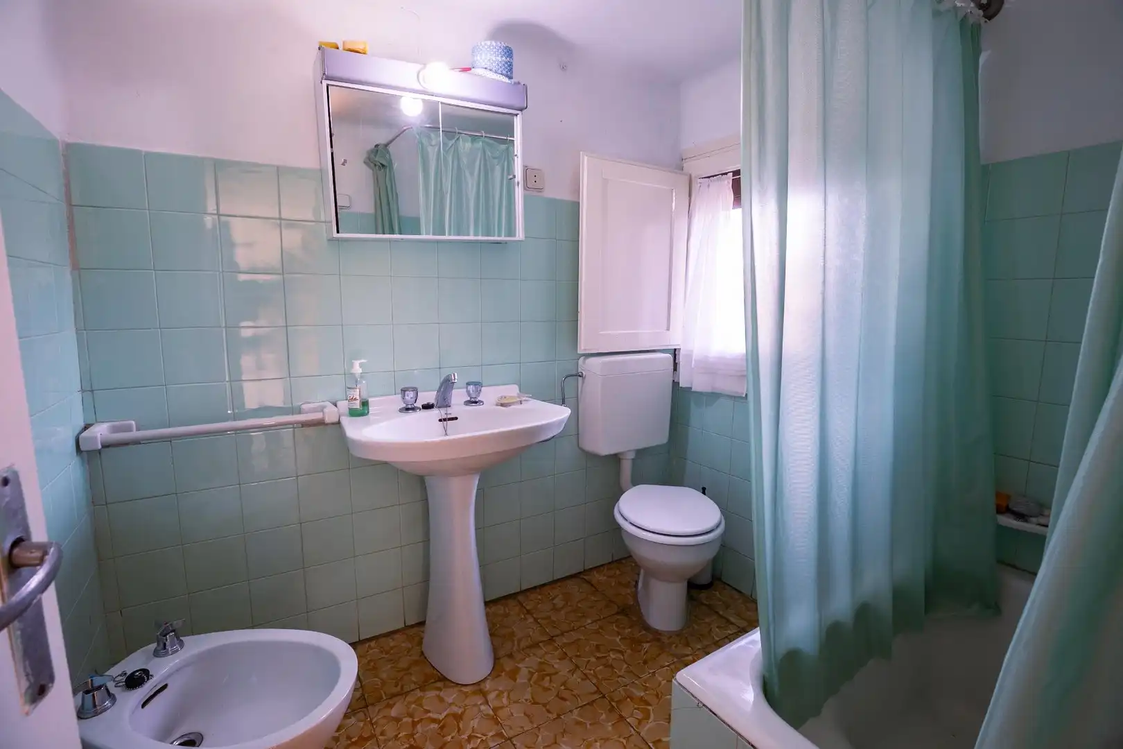 Baño de Casa o chalet en venta en Aragüés del Puerto con Jardín privado, Terraza y Amueblado