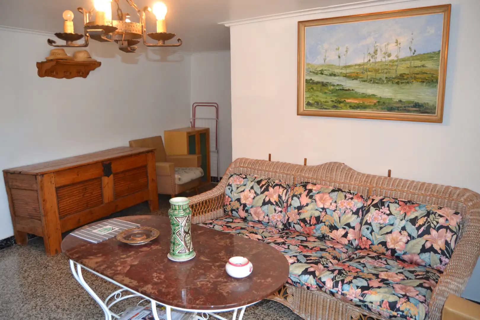 Sala de estar de Dúplex en venta en Jasa con Jardín privado, Terraza y Trastero