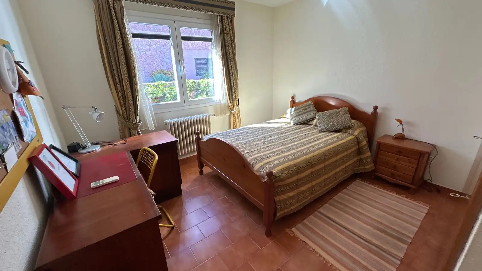 Schlafzimmer von Einfamilien-Reihenhaus zum Verkauf in  Palma de Mallorca mit Klimaanlage, Heizung und Terrasse