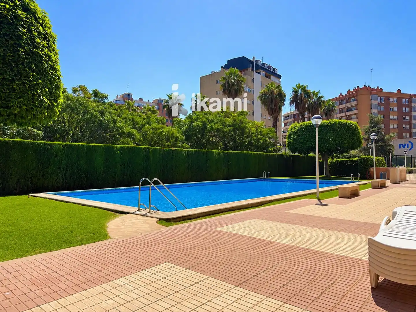 Piscina de Piso en venta en Valencia con Aire acondicionado, Terraza y Piscina