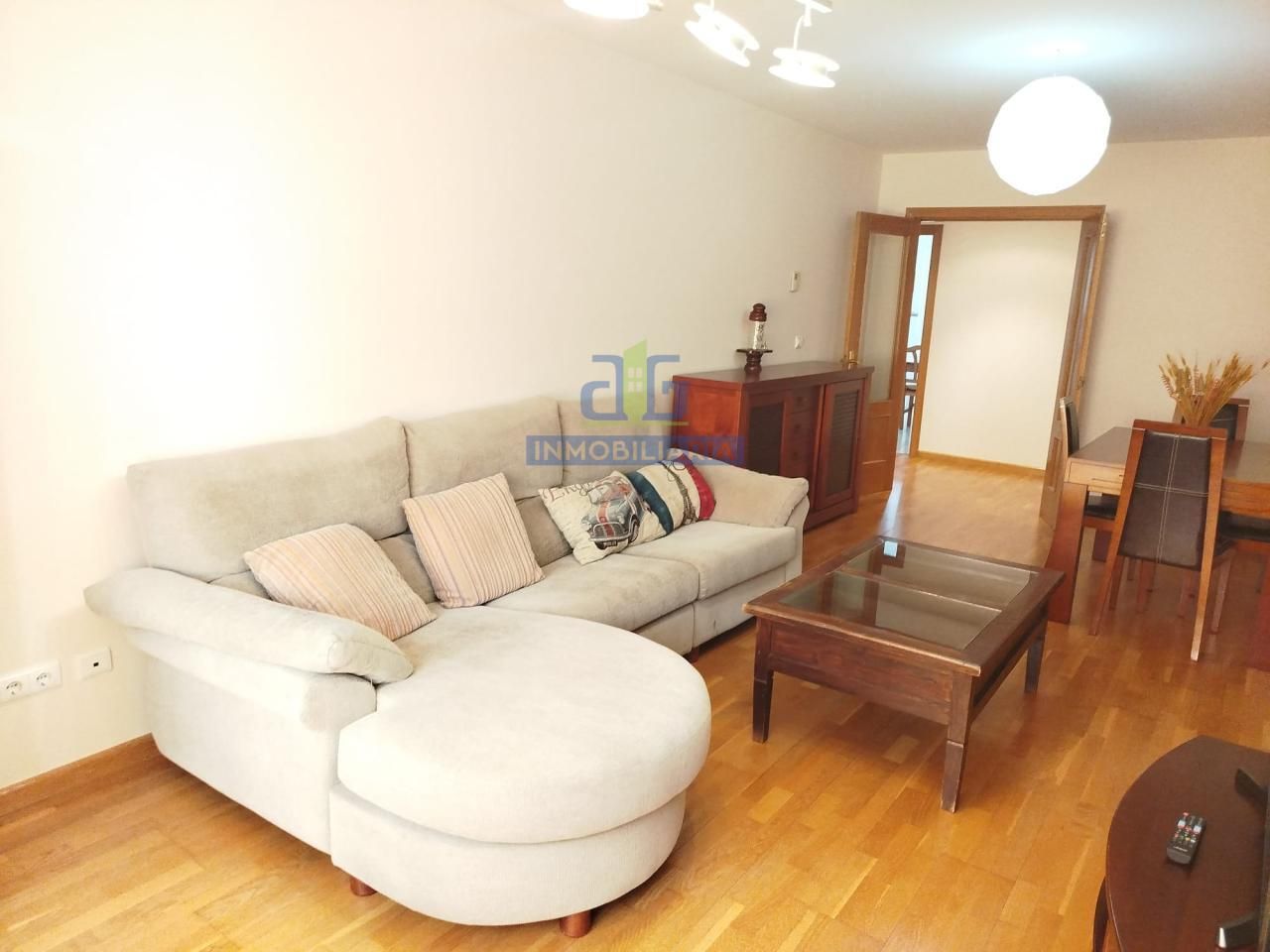 Living room of Flat for sale in San Andrés del Rabanedo  with Heating, Parquet flooring and Terrace