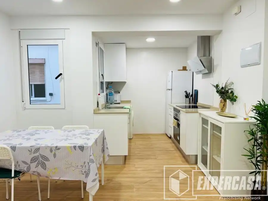 Küche von Wohnung zur Miete in Valencia mit Klimaanlage und Möbliert