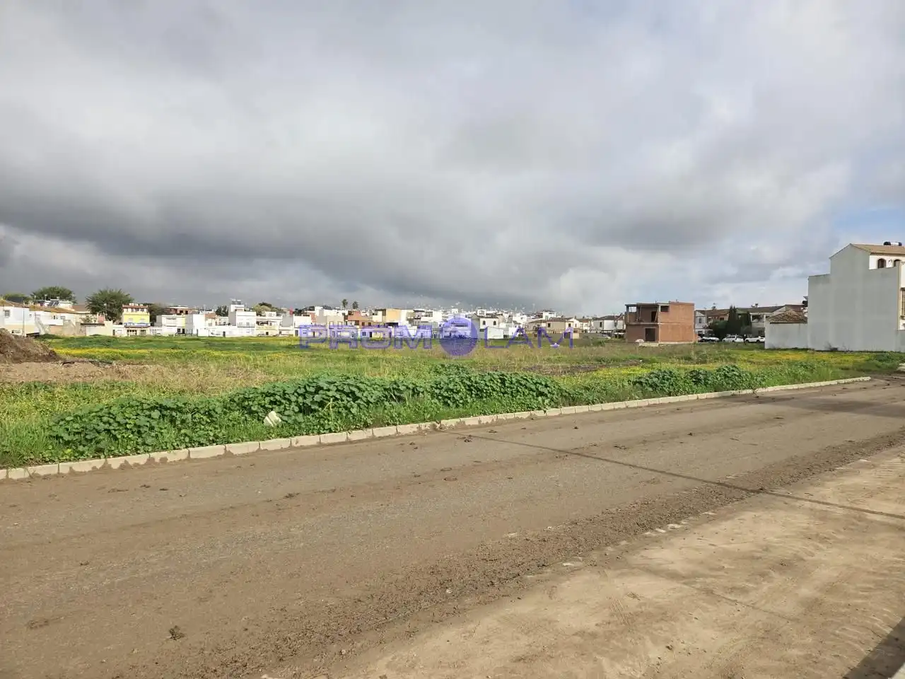 Residential zum Verkauf in La Puebla del Río