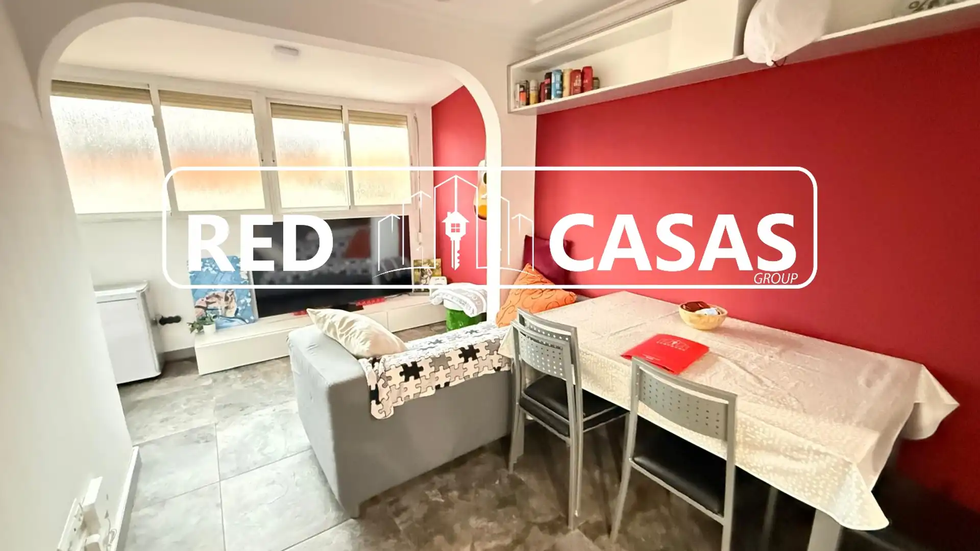 Vista exterior de Piso en venta en L'Hospitalet de Llobregat con Calefacción y Balcón