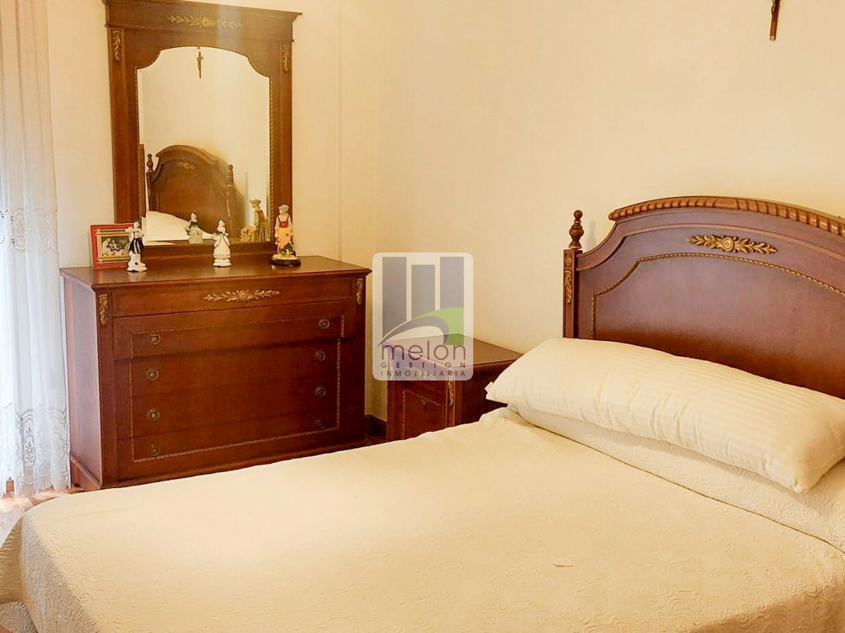 Dormitori de Pis en venda en Burgos Capital amb Traster