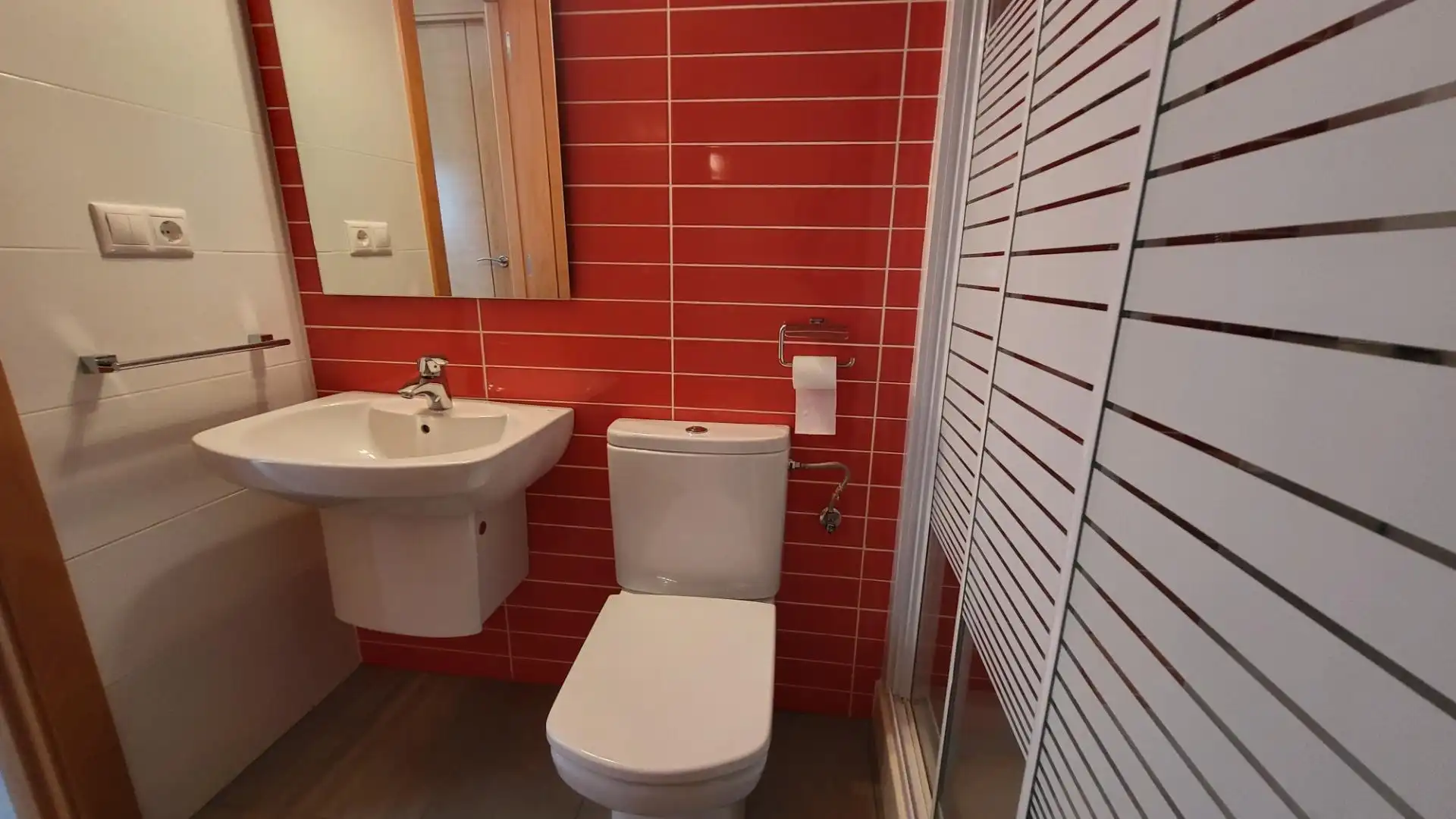 Bathroom of Apartments for sale in Elche / Elx  with Air Conditioner, Heating and Private garden