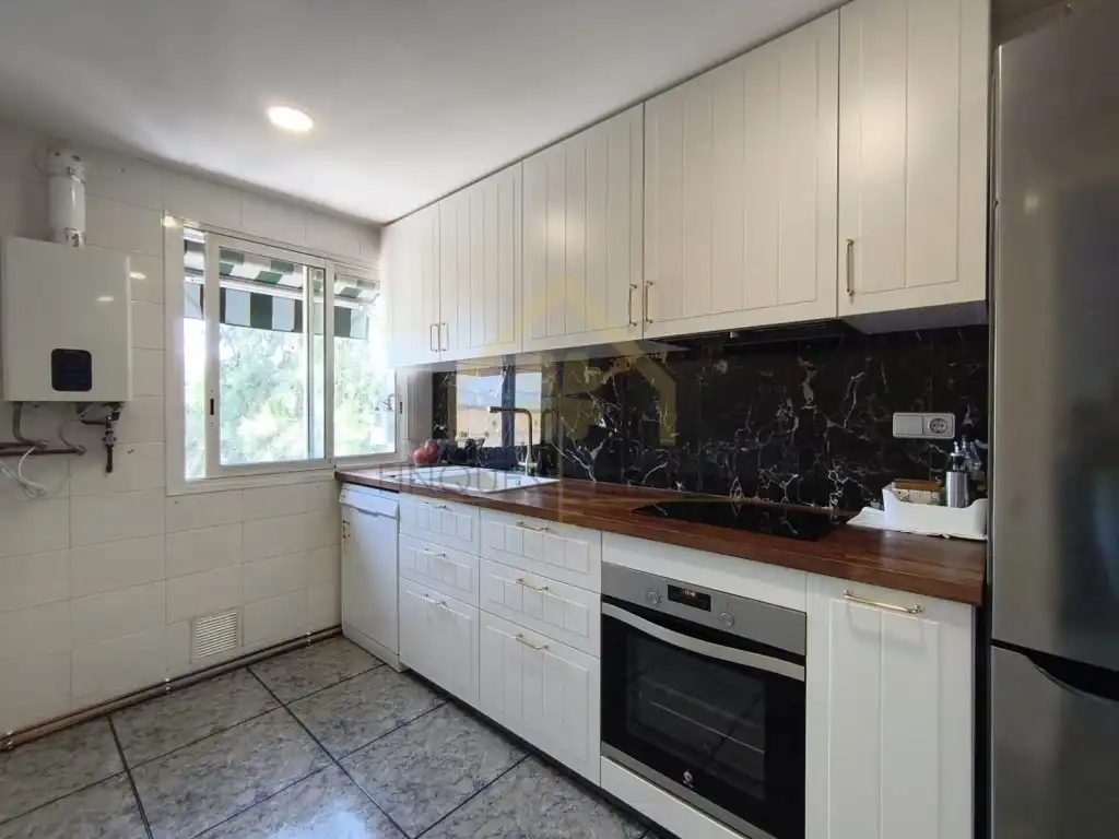 Cocina de Piso en venta en Mollet del Vallès