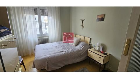 SE VENDE PISO LUMINOSO Y BIEN UBICADO