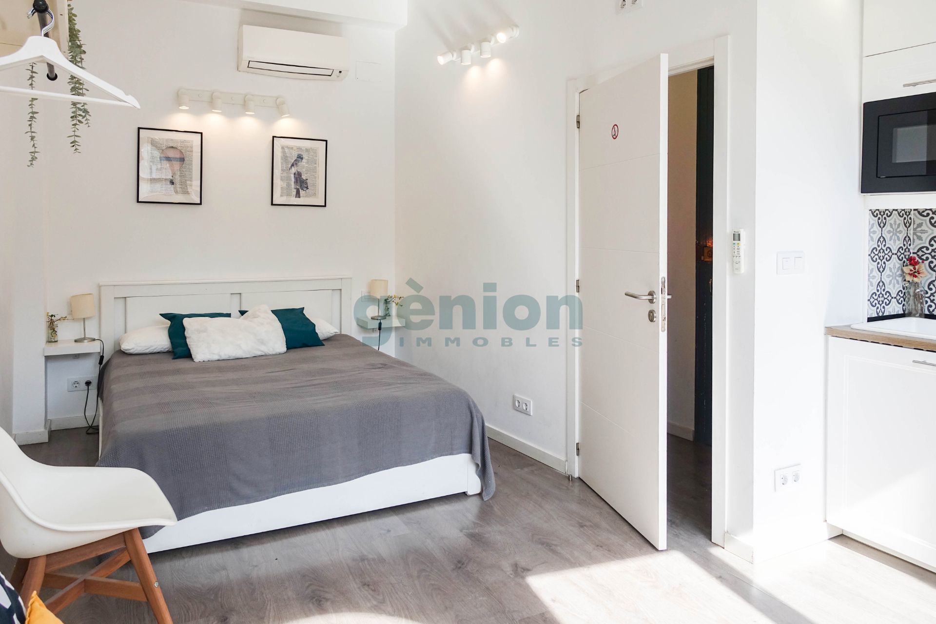 Bedroom of Apartment for sale in Girona Capital  with Air Conditioner, Heating and Storage room