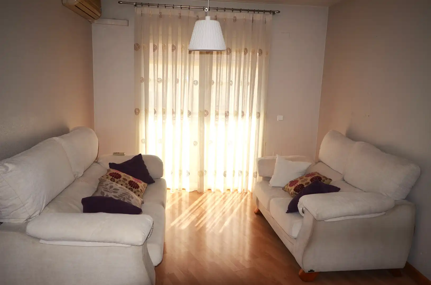 Sala de estar de Piso de alquiler en Murcia con Aire acondicionado, Terraza y Trastero