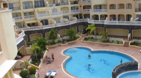 Foto 2 de Apartament de lloguer a Calle Caleta, 3, Los Cristianos, Arona