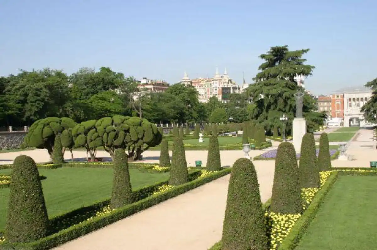 Jardí de Pis de lloguer en Madrid amb Aire condicionat, Calefacció i Terrassa