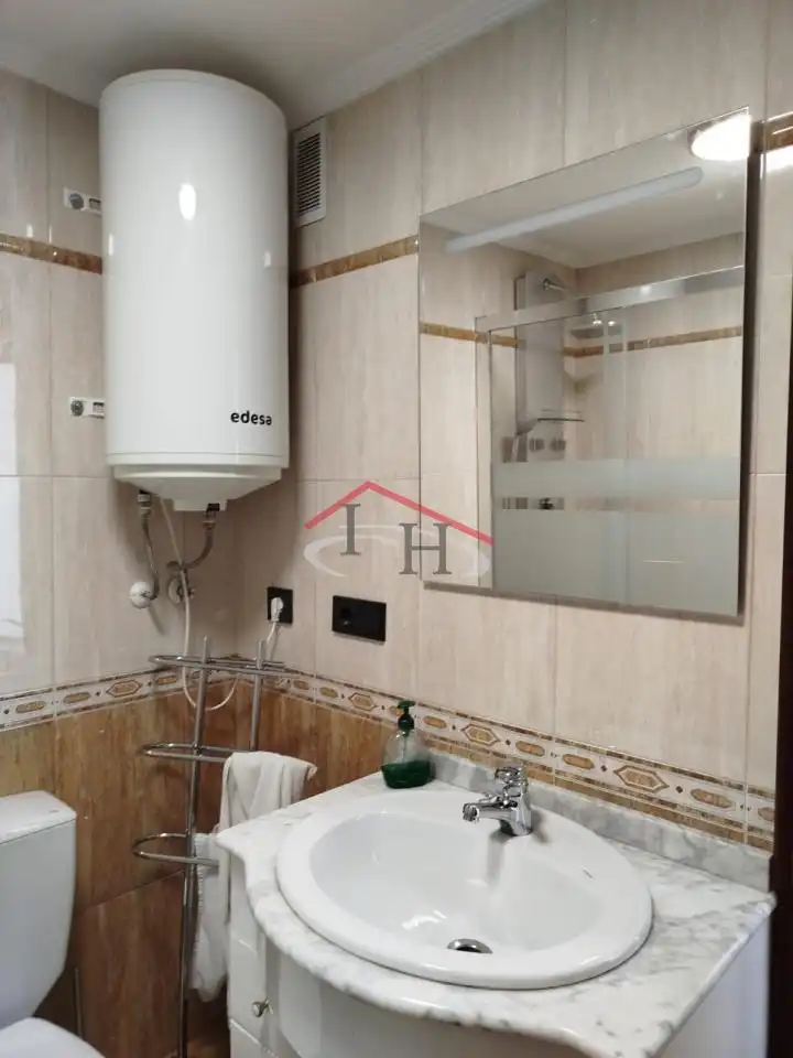 Baño de Piso de alquiler en León Capital  con Calefacción, Parquet y Terraza