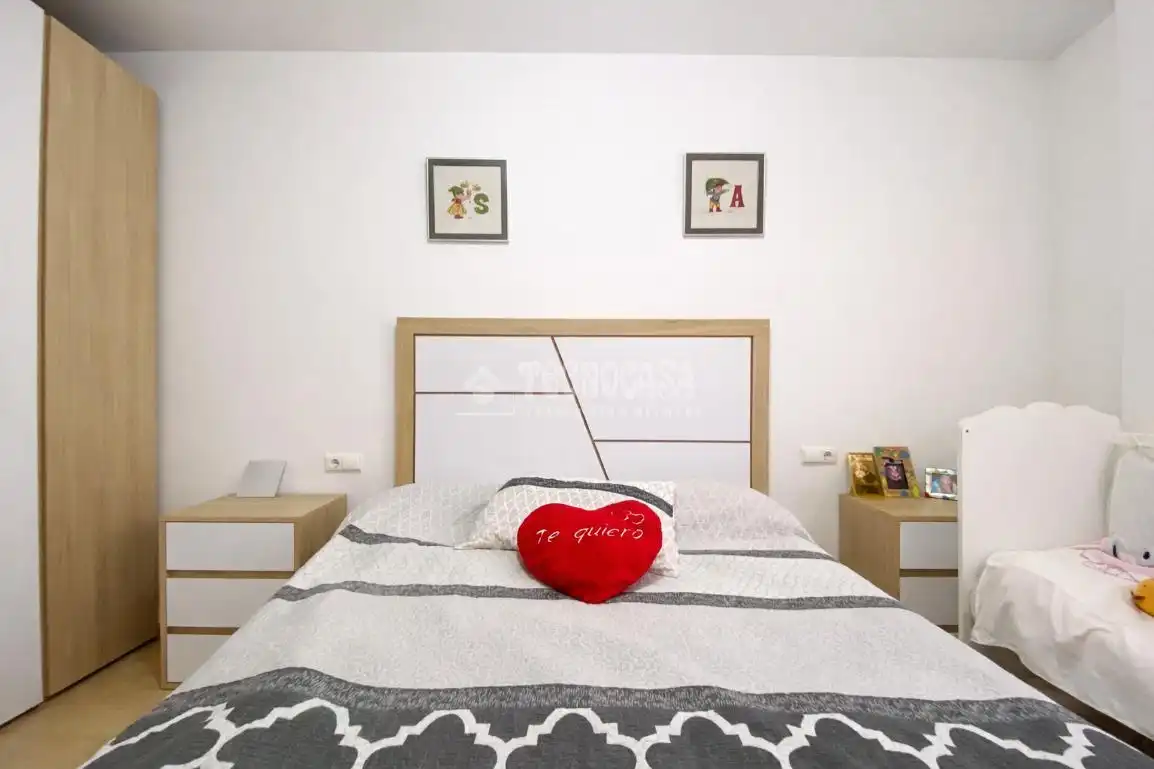 Schlafzimmer von Wohnung zum Verkauf in Viator mit Abstellraum