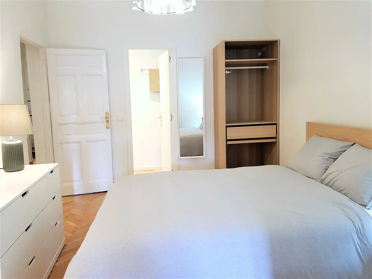 Flat for rent in Plaza de Santa Ana, Cortes - Huertas