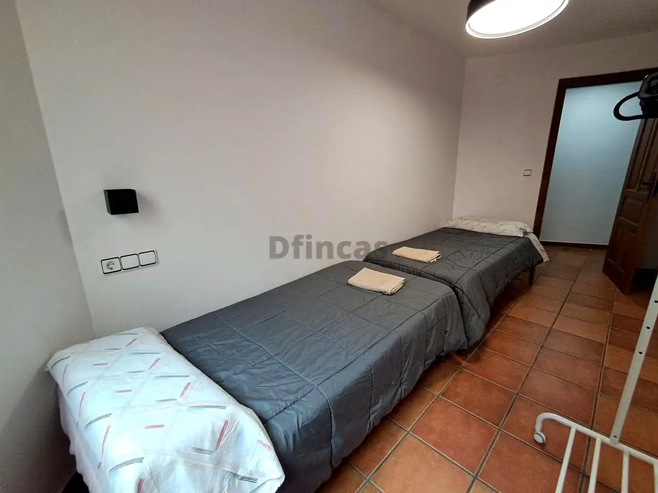 Habitación de Planta baja en venta en Mora de Rubielos con Calefacción, Terraza y Amueblado