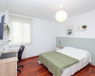 Dormitori de Apartament per a compartir en  Valencia Capital amb Aire condicionat