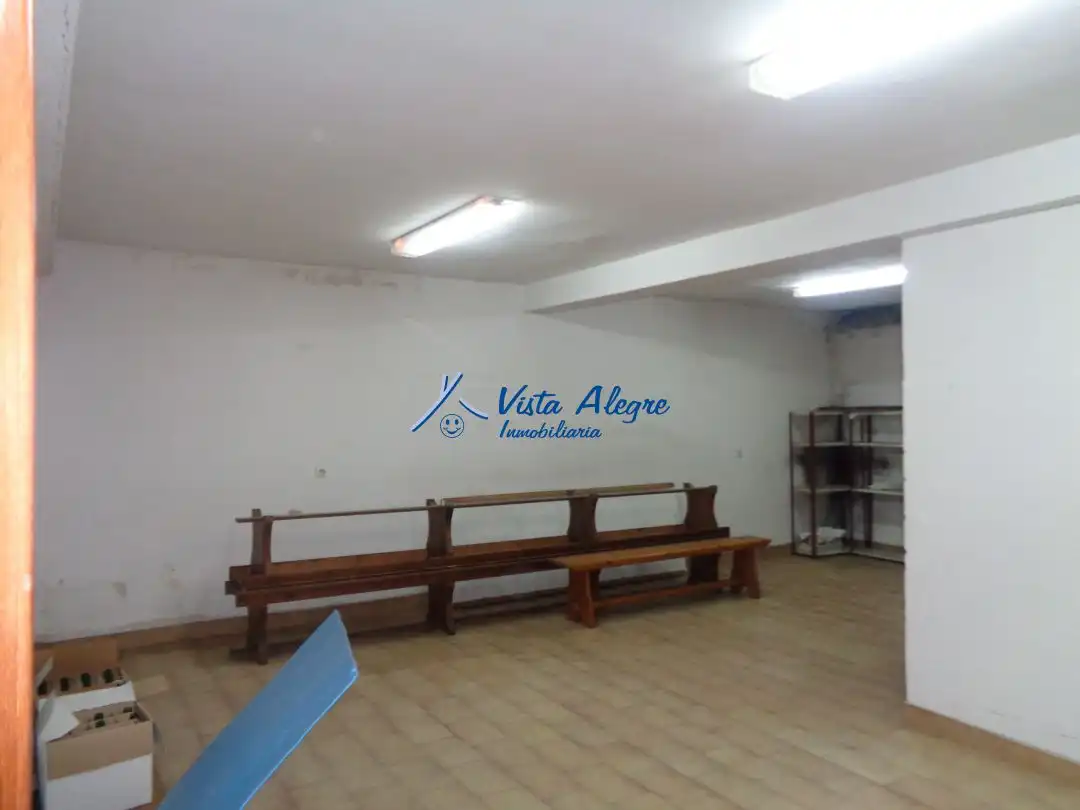 Edificio en venta en Villabuena de Álava / Eskuernaga
