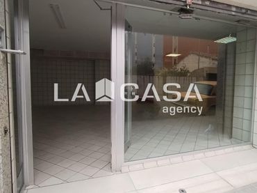 Locale commerciale in vendita a Congost