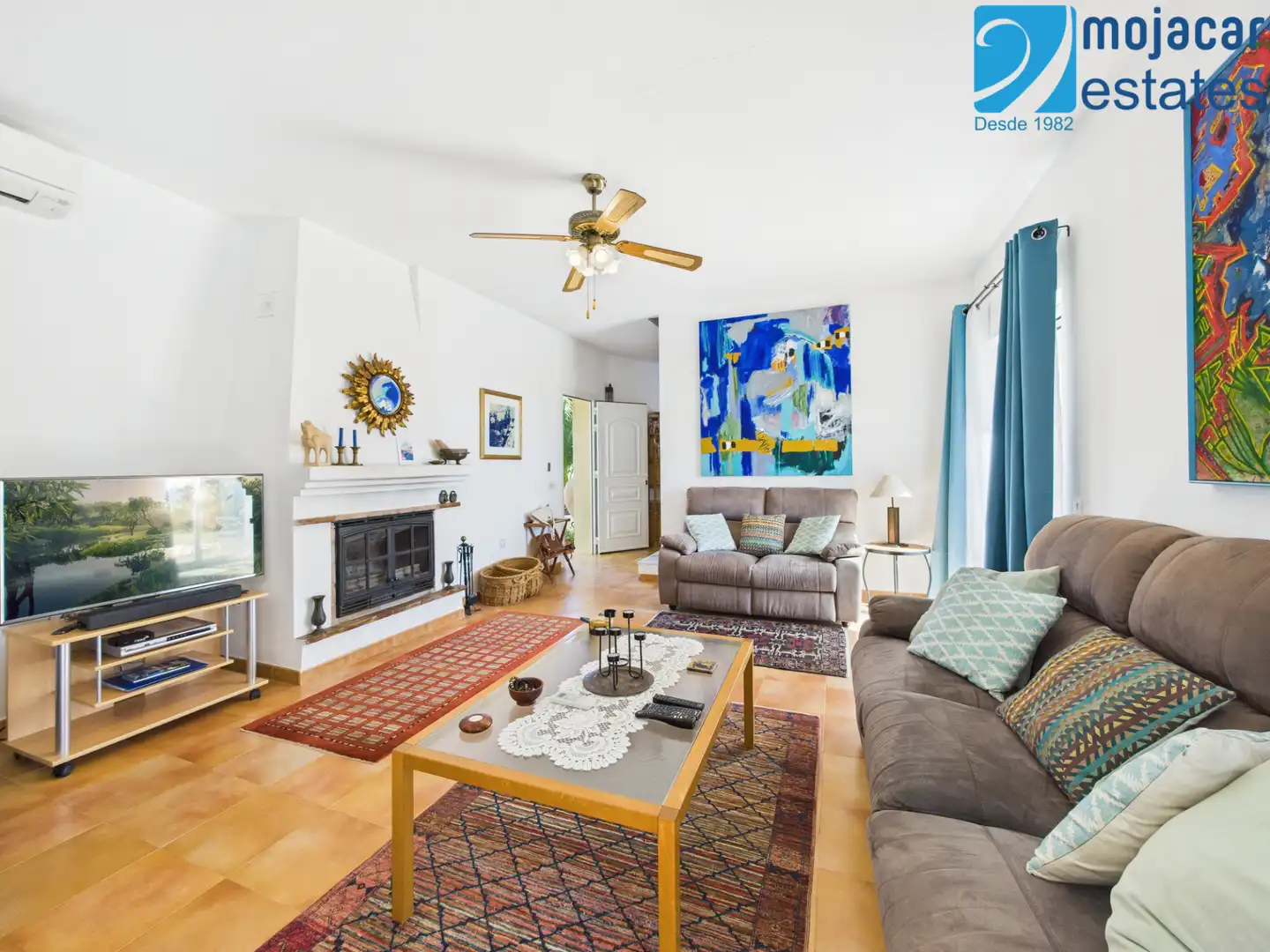 Detached house with pool for sale in Calle Irlanda 12, imagen 3