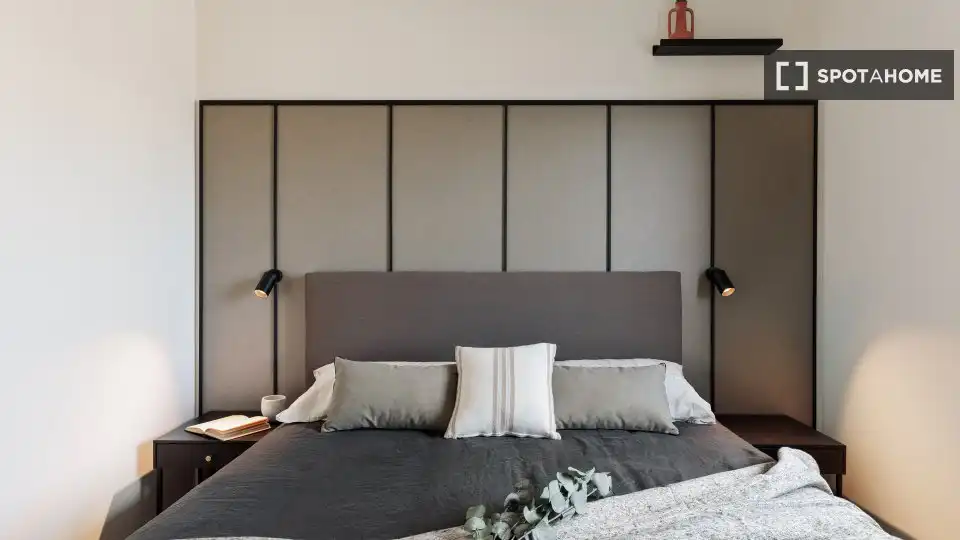 Bedroom of Flat for rent in Barcelona  with Air Conditioner, Heating and Furnished