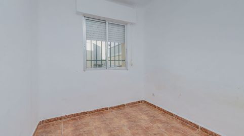 Foto 5 de Piso en venta en C/ Julia Nebot, Vista Alegre, Madrid Capital