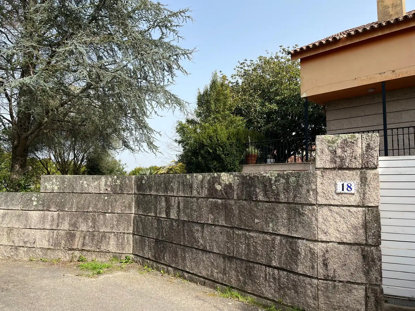 Exterior view of Houses for sale in Vigo   with Private garden, Terrace and Swimming Pool
