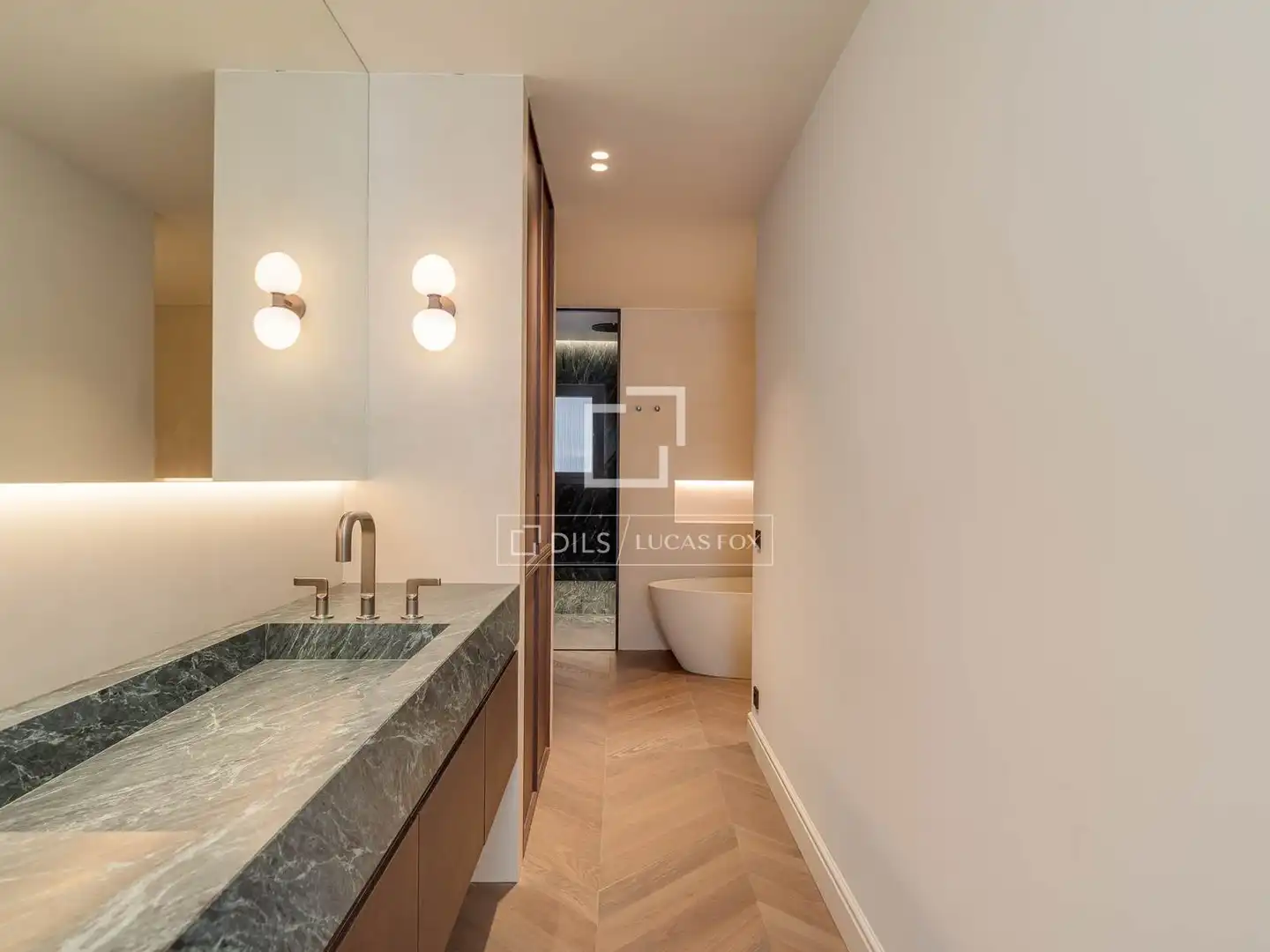 Baño de Piso en venta en Barcelona con Aire acondicionado, Amueblado y Balcón