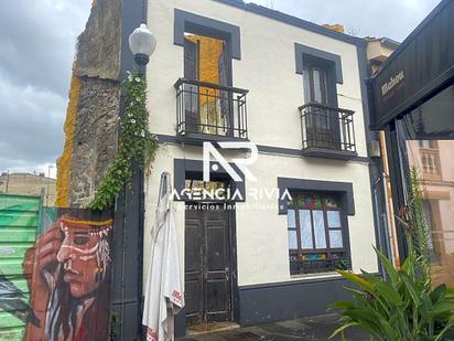 Vista exterior de Casa o xalet en venda en Villaviciosa amb Terrassa