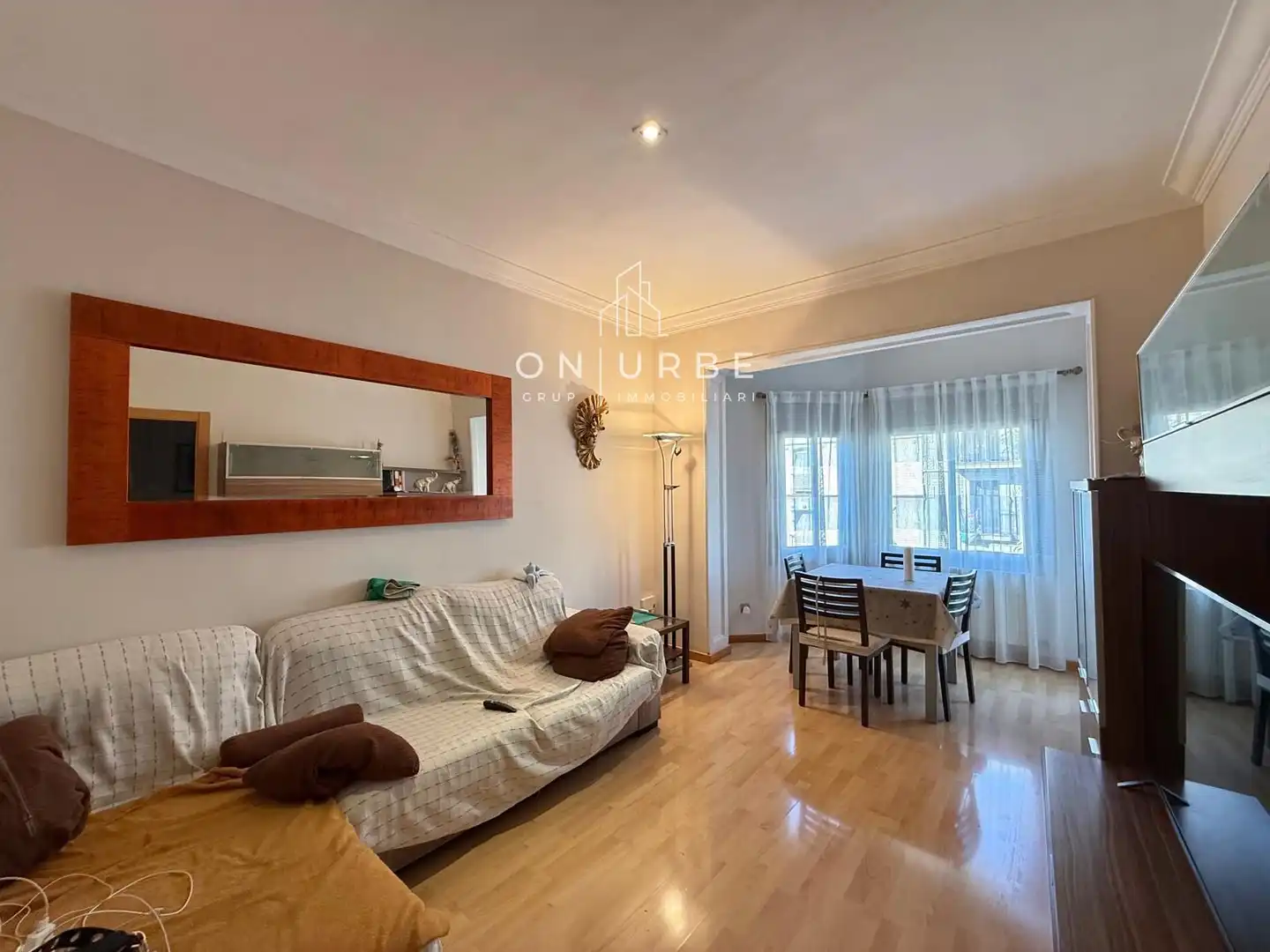 Exterior view of Flat for sale in Barcelona  with Air Conditioner and Terrace