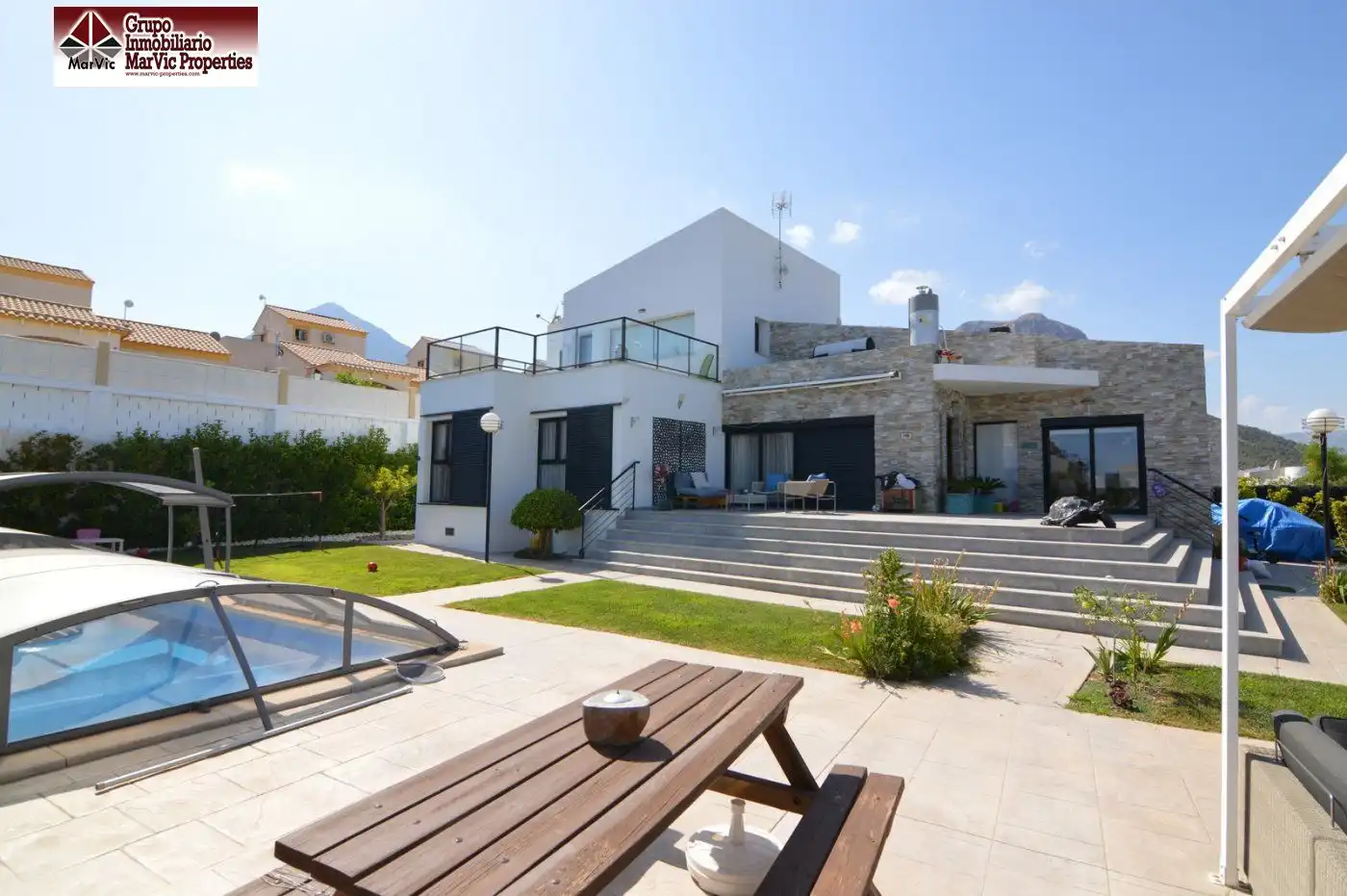 Chalet con piscina en venta en La Alberca