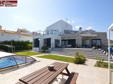 Villa mit Pool zum Verkauf in La Alberca